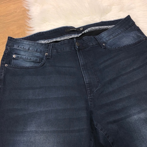 Tahari plus size waist 42 dark wash blue jeans - Picture 2 of 9